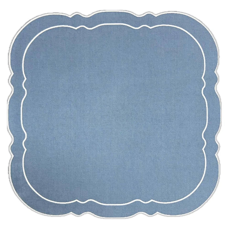 Scalloped Square Placemat White/Blue (Set of 2)
