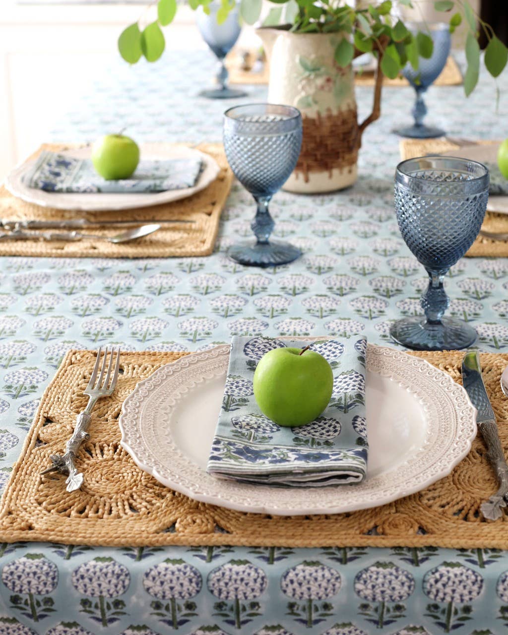 Granada Tablecloth: 60x60