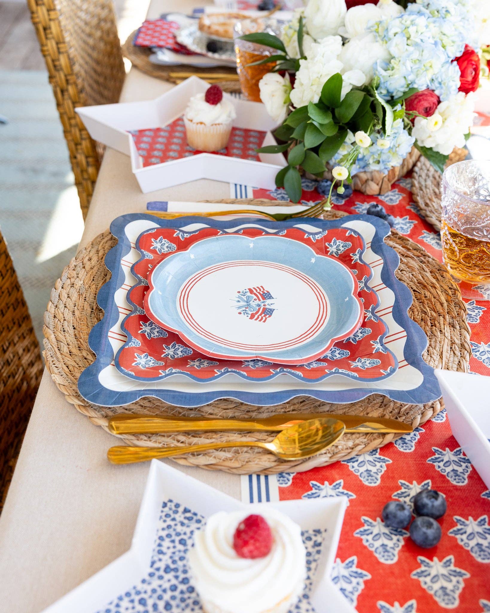 Flag Paper Plate - 8"