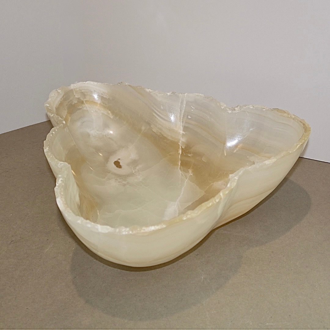 Blanco Quartz Onyx Bowl Home Decor Verona Prive Inc 17x14.5x5  