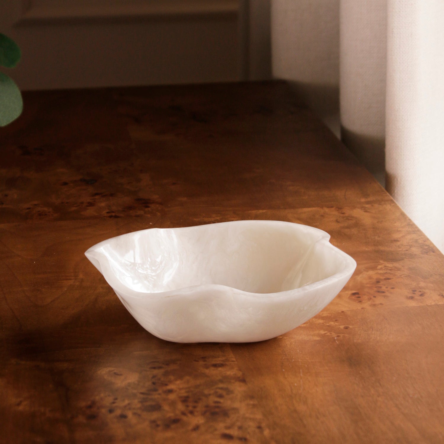 Alabaster Mini Bowl White Swirl