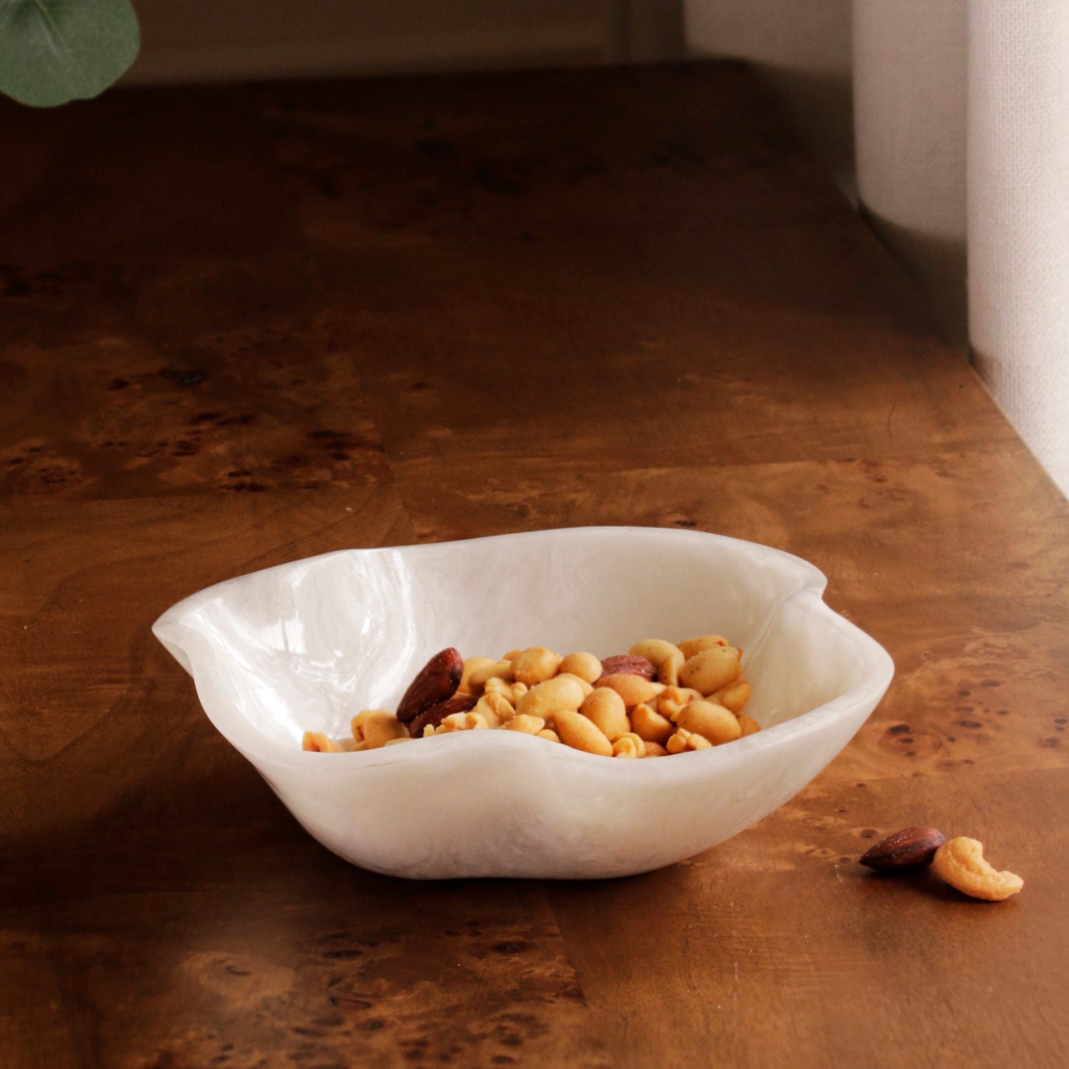 Alabaster Mini Bowl White Swirl
