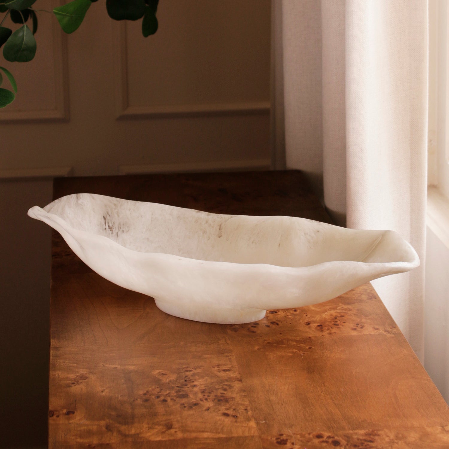 Alabaster Medium Oval Bowl White Swirl