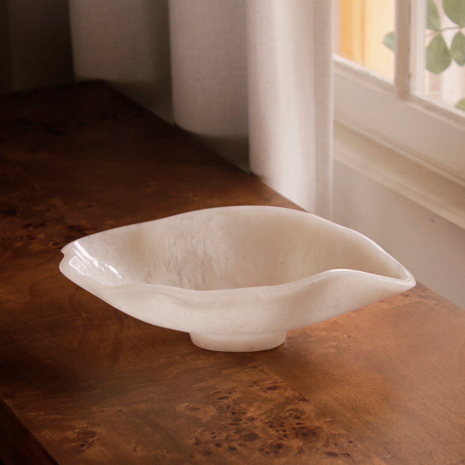 Alabaster Small Oval Bowl White Swirl