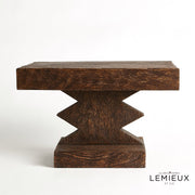 Davin Pedestal