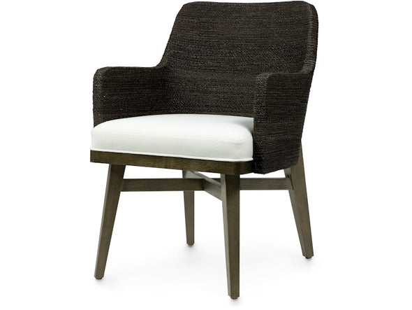Elethrua Arm Chair