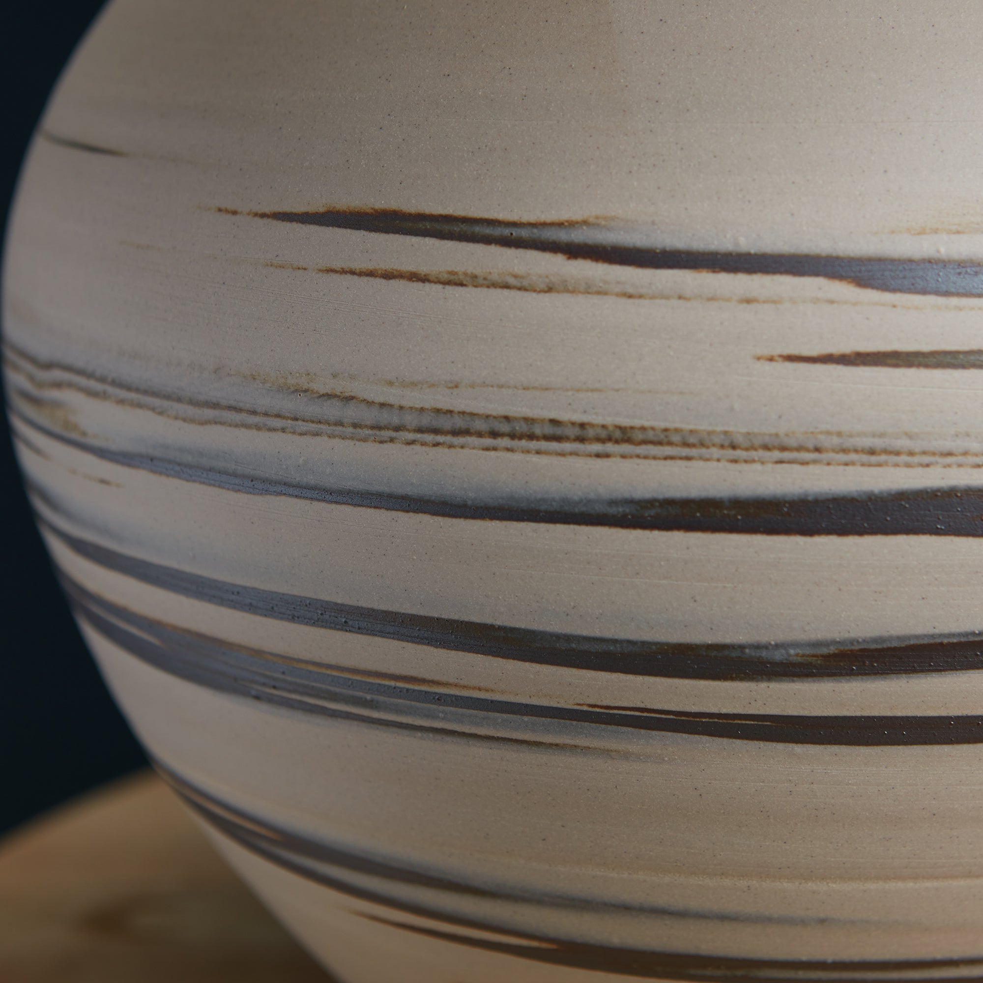 Beachstone Round Lamp