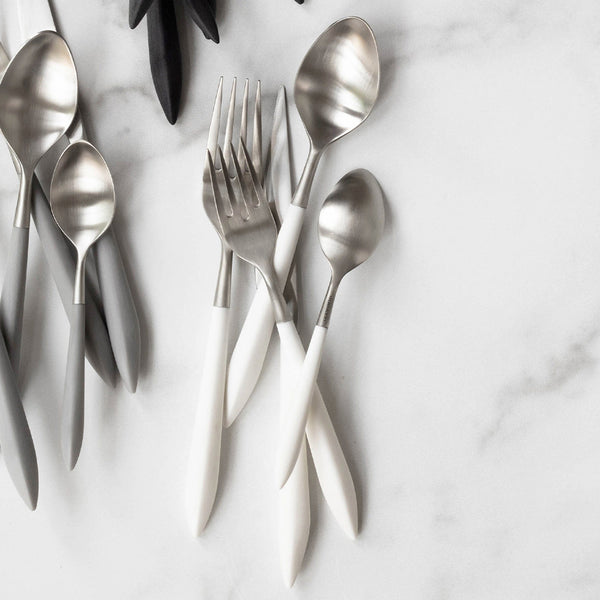 Ares Argento & White Five-Piece Place Setting