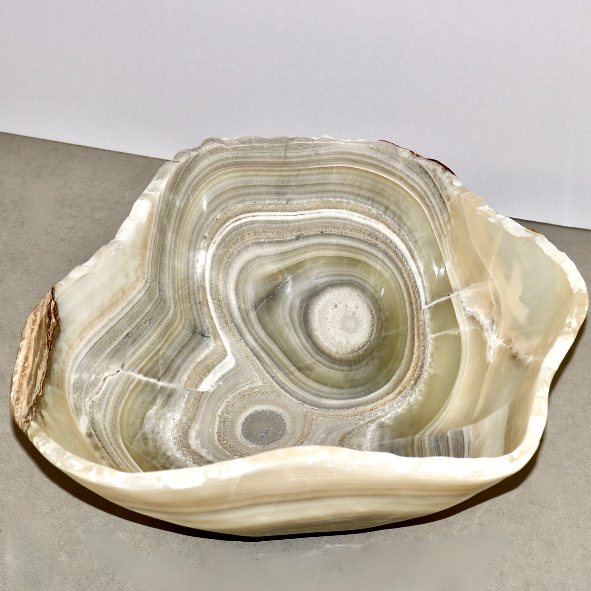 Gray Quartz Onyx Bowl Home Decor Verona Prive Inc 14.2x14.2x5.9  