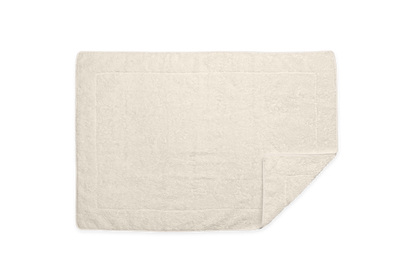 Matouk Cairo Solid Tub Mat