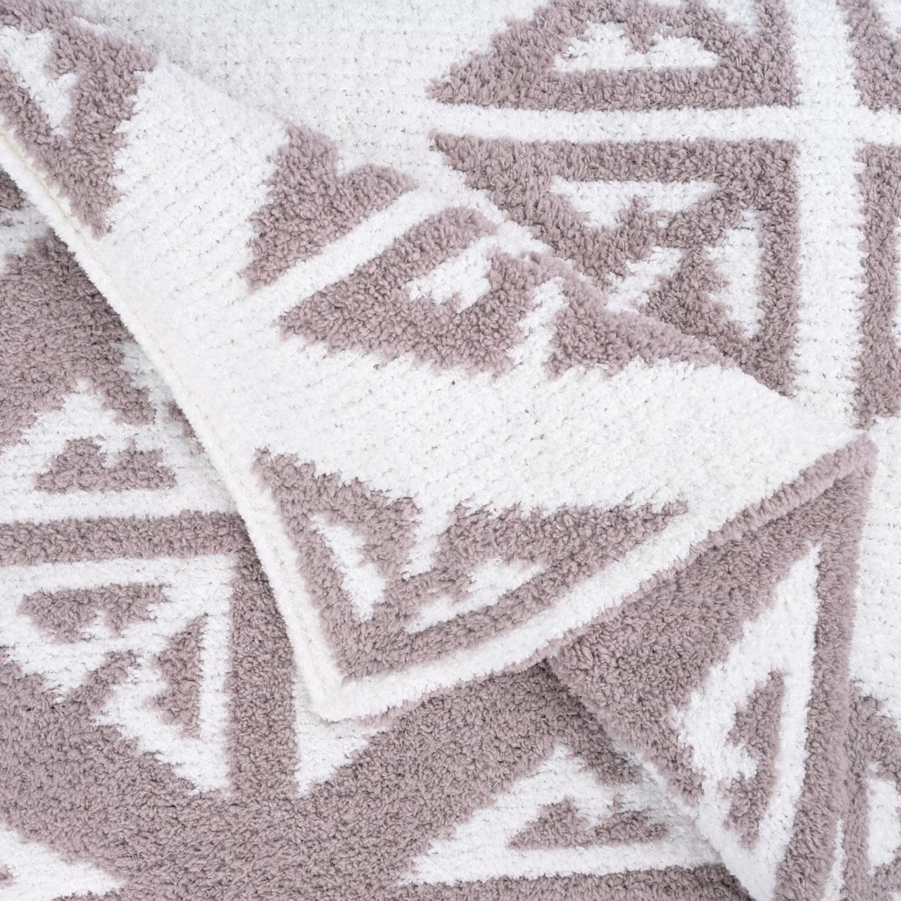 Tile Print Chenilla Cloud Throw