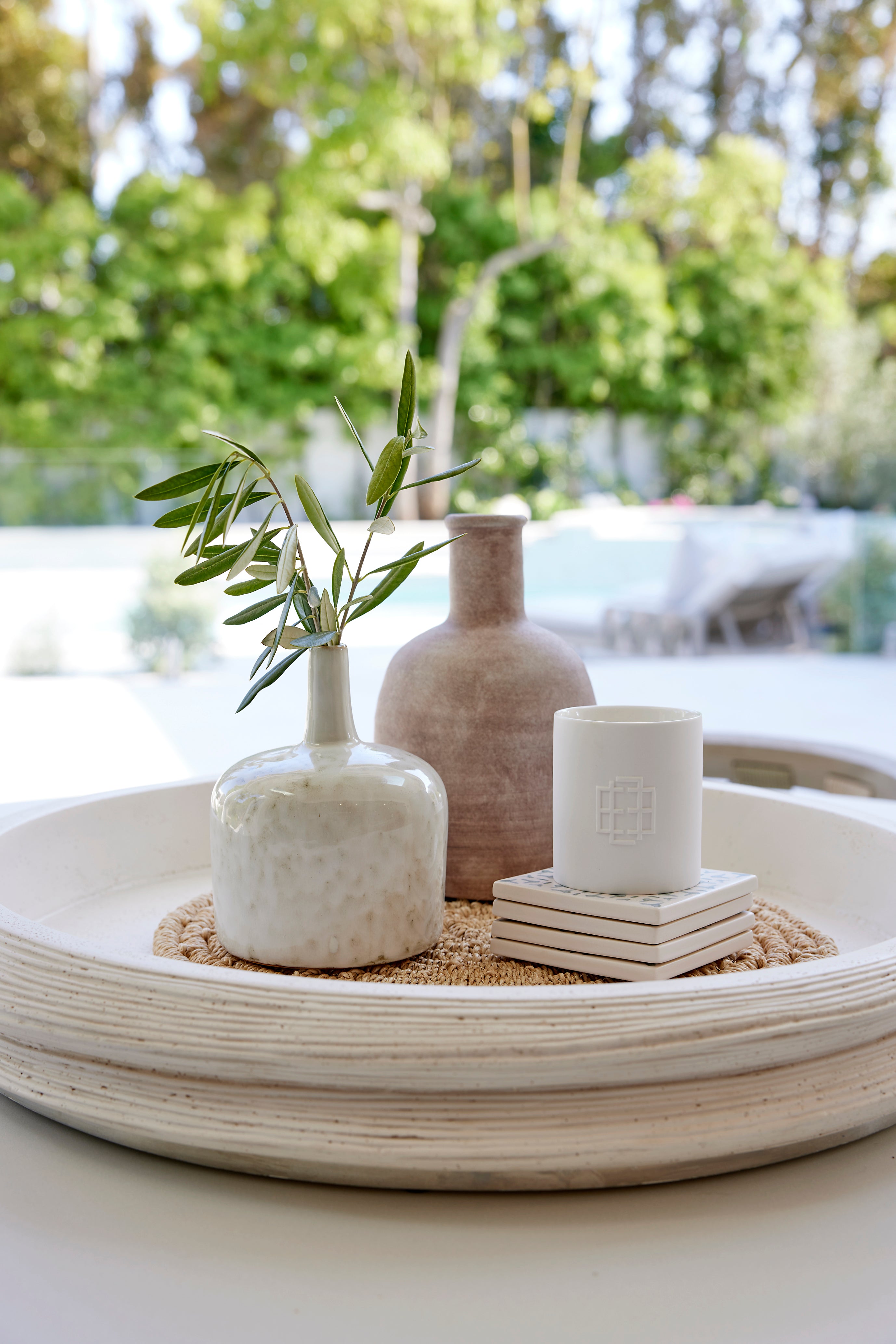 Elizabeth Lamont Signature Candle (CERAMIC VESSEL)