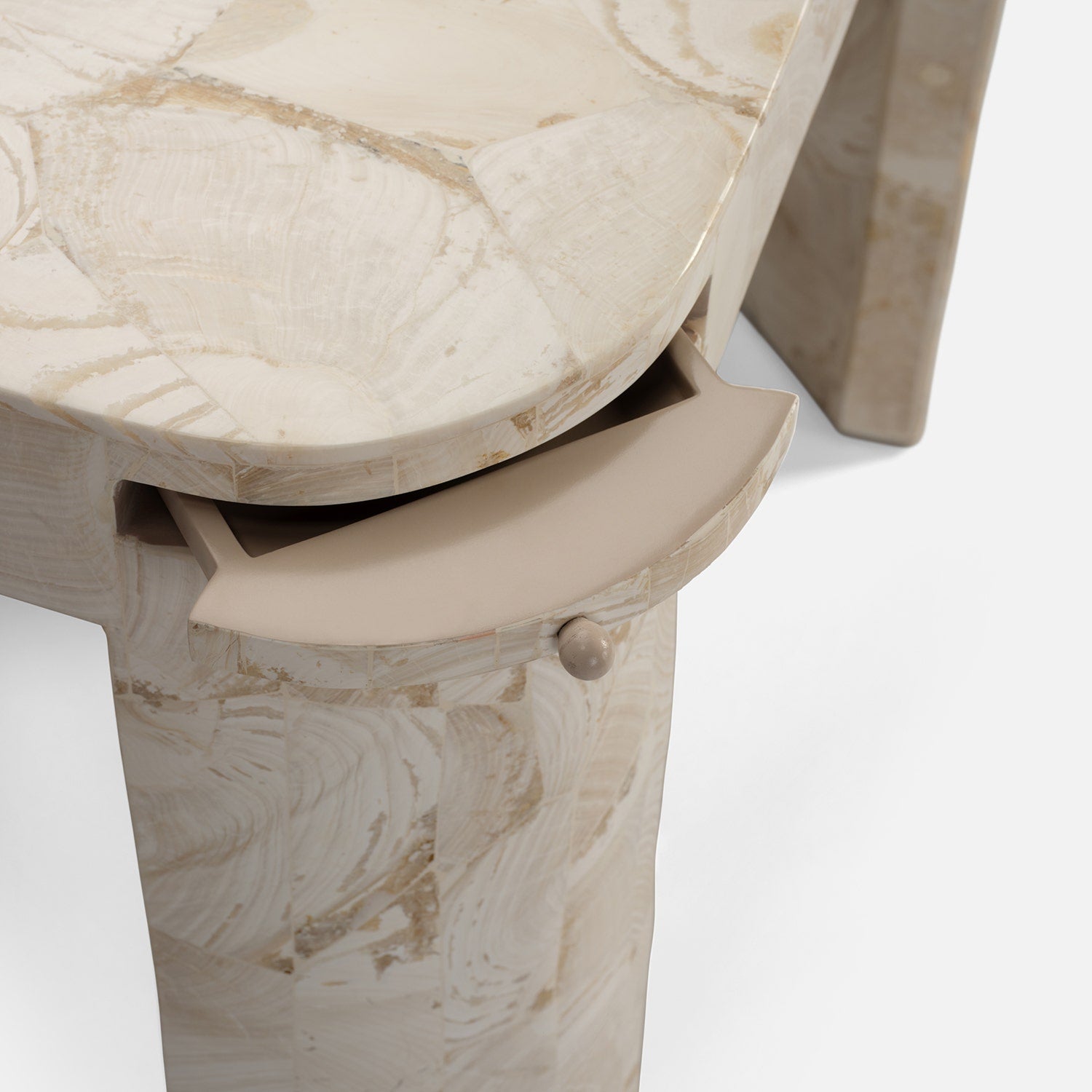 Brigitte Game Table