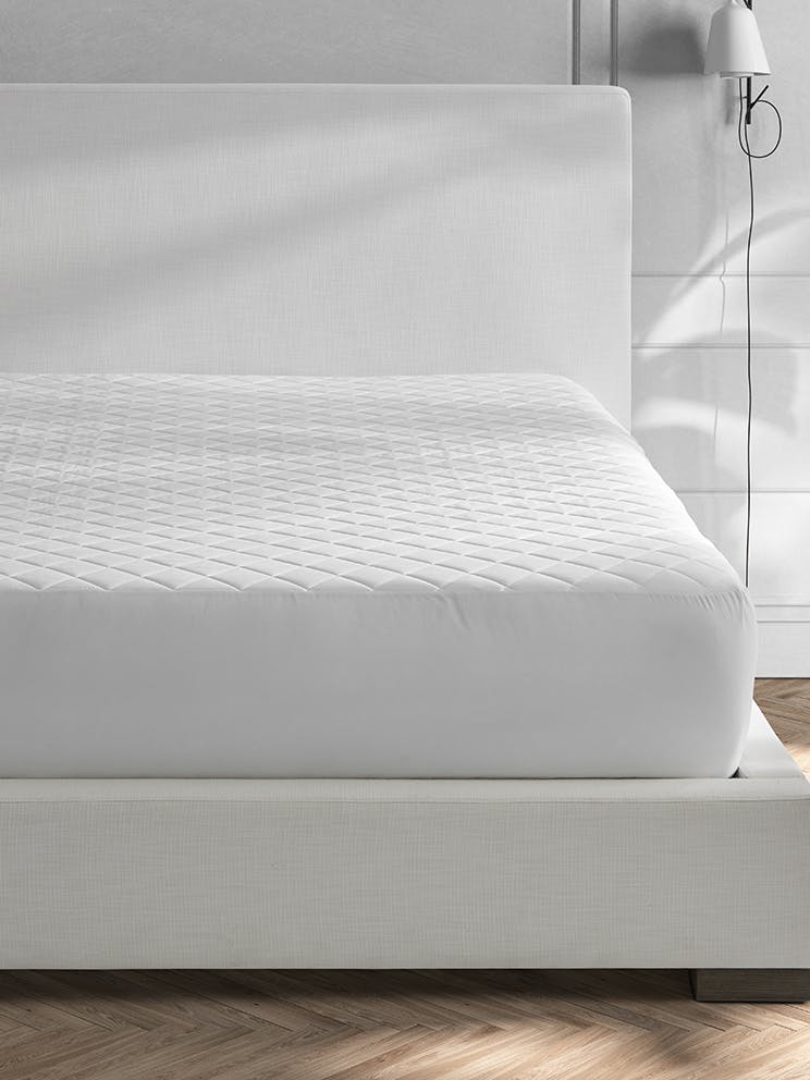 Matouk Foundation Mattress Pad
