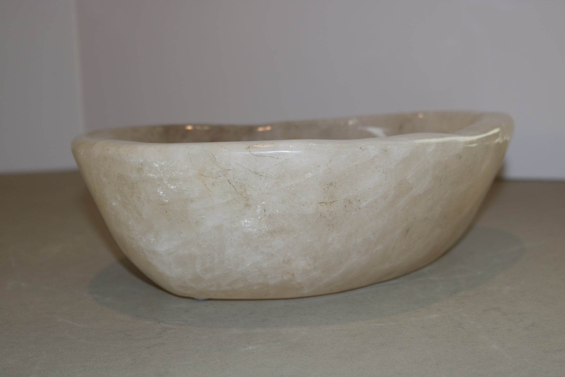Quartz Point Bowl Home Decor Verona Prive Inc   