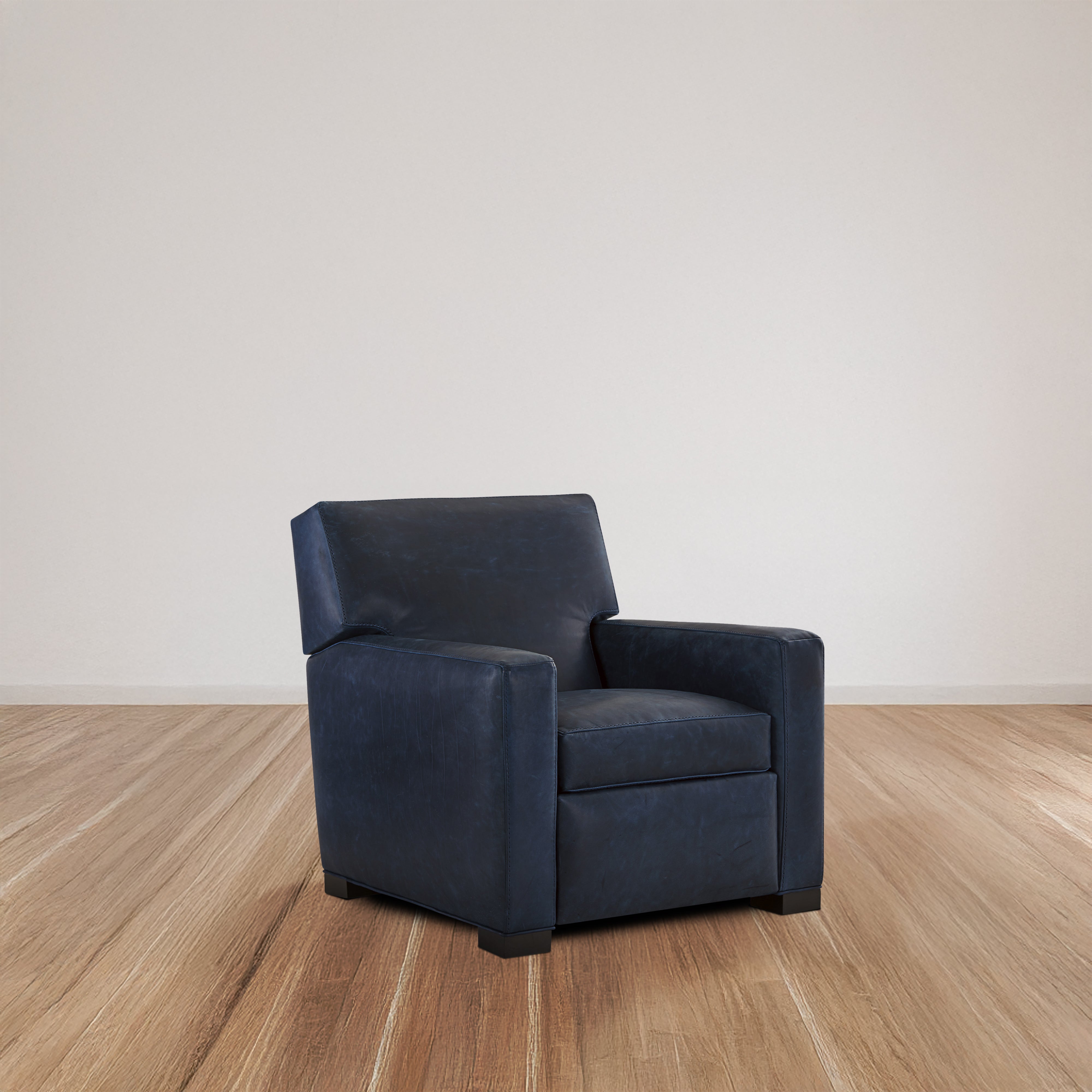 Zuma Leather Relaxor