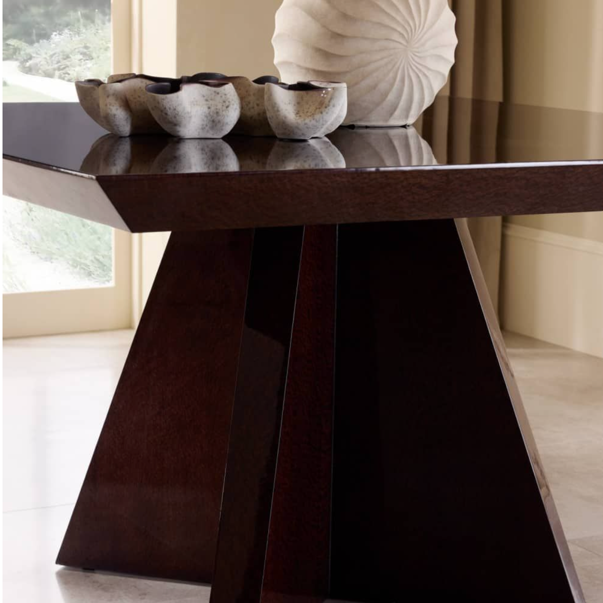 Hogarth Dining Table