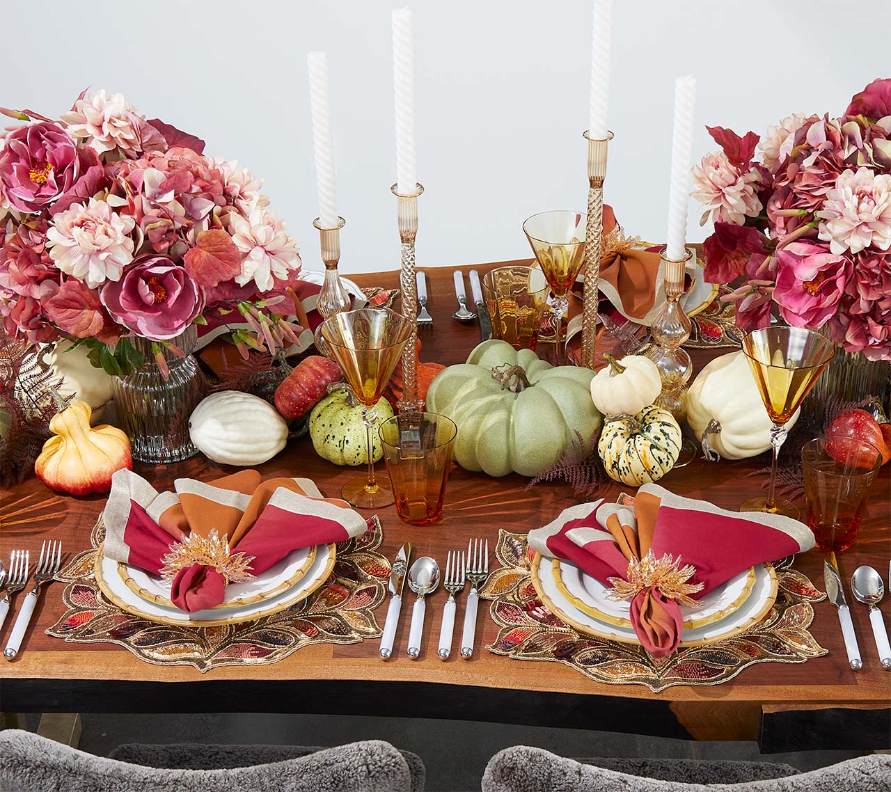 Gilded Leaves Napkin Ring