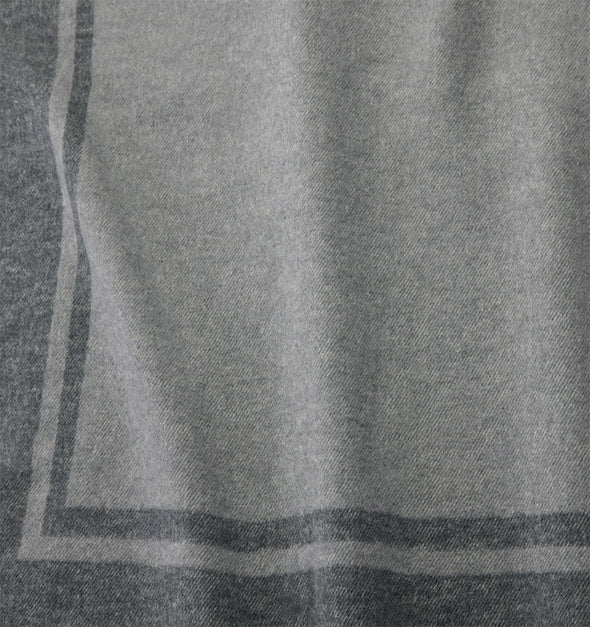 Viletta Throw