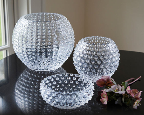 Hobnob Decorative Centerpiece Vase