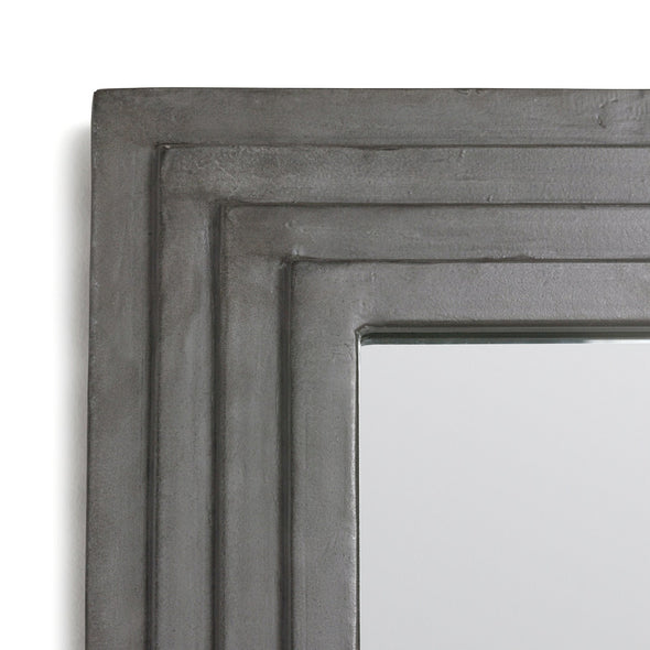 Kaarlo Mirror