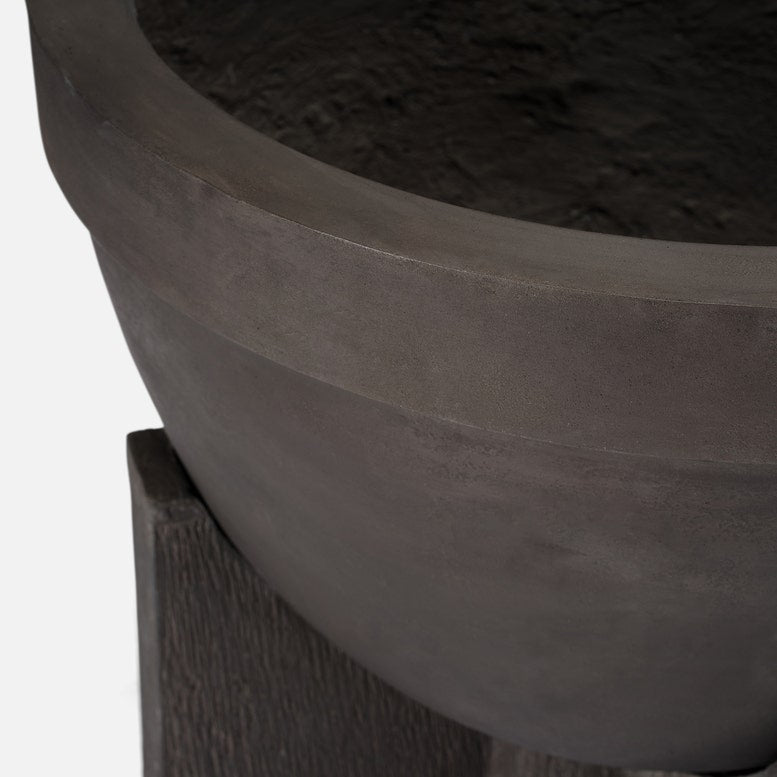 Flavia Outdoor Planter