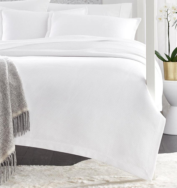 Perrio Coverlet
