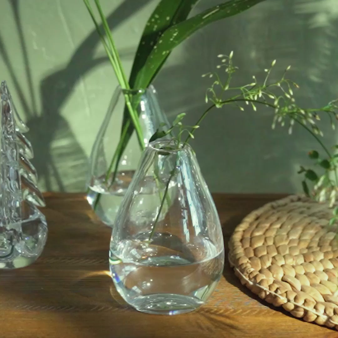 Load video: Woodstock Bud Vase