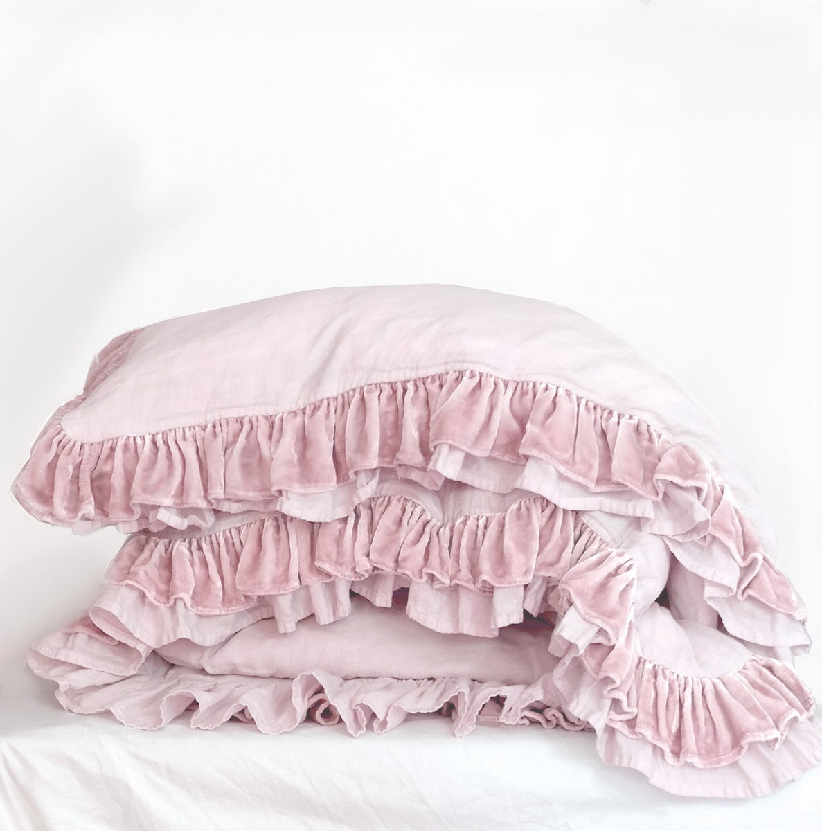 Isabella Tatter Velvet Ruffle Linen Duvet – Elizabeth Lamont