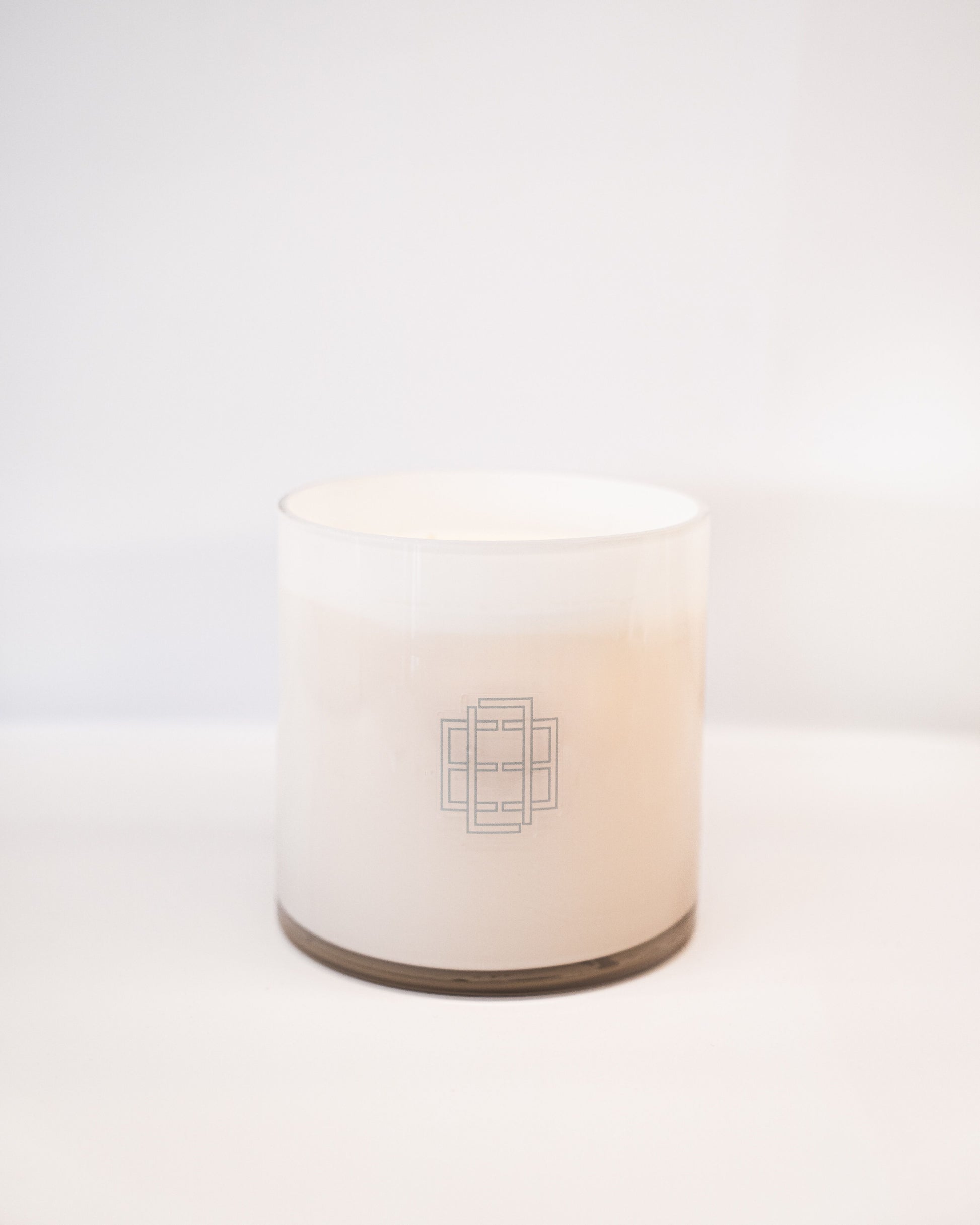Elizabeth Lamont Signature Candle EL Signature Scents Deco   