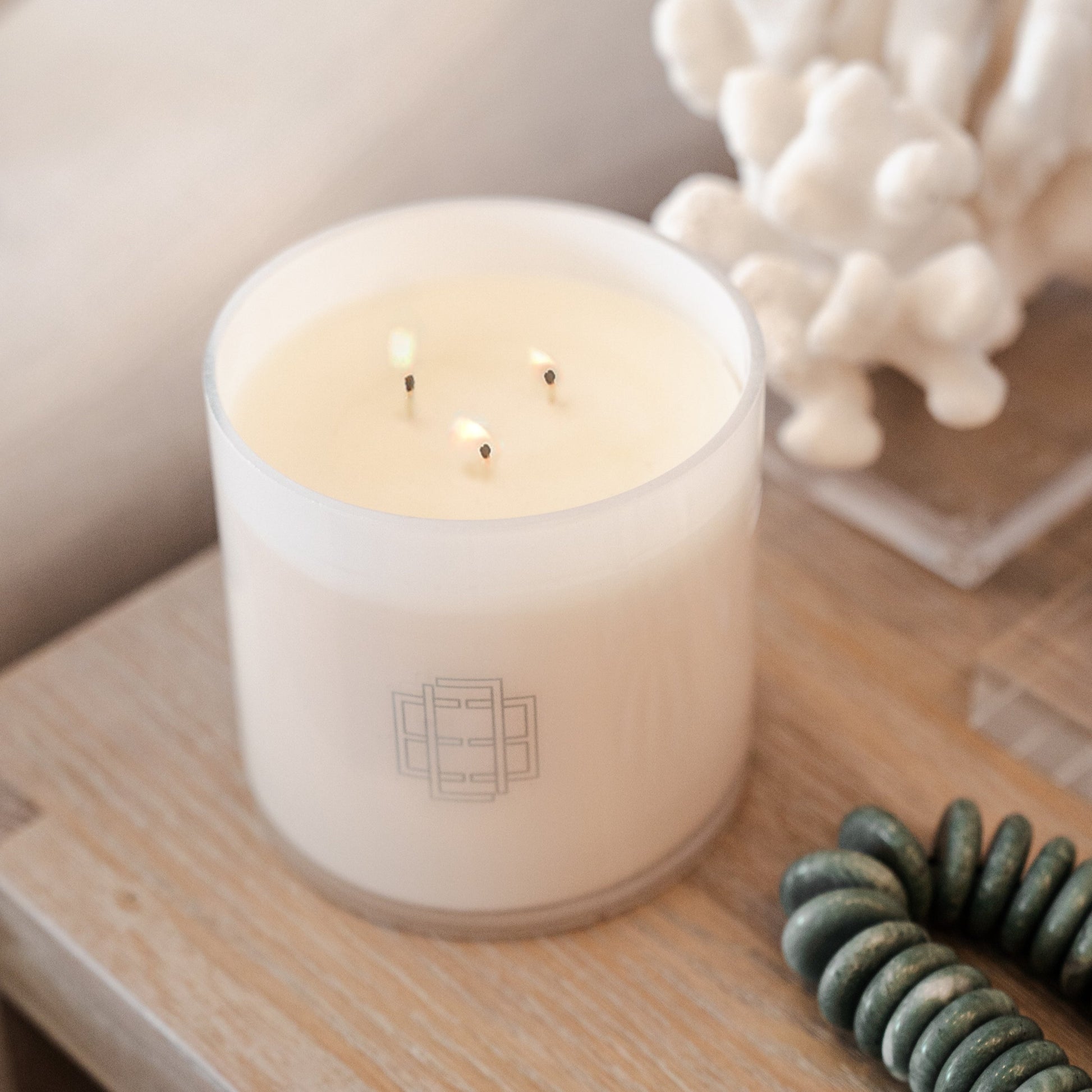 Elizabeth Lamont Signature Candle EL Signature Scents Deco   